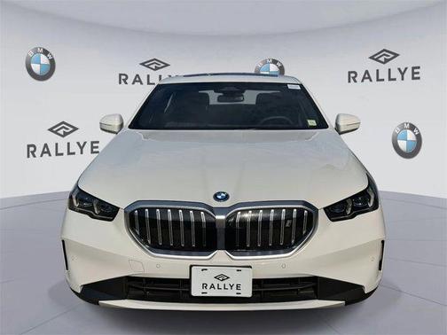 2025 BMW i5 xDrive40