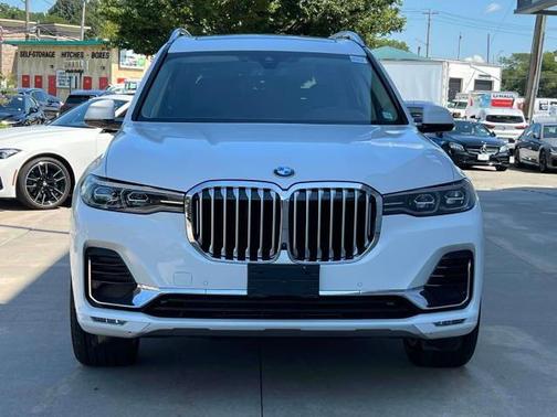 Alpine White 2021 BMW X7 xDrive40i
