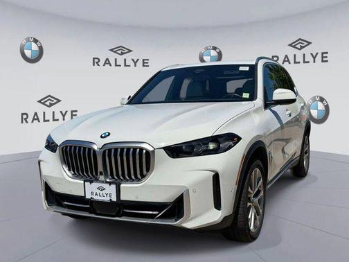 Alpine White 2024 BMW X5 xDrive40i