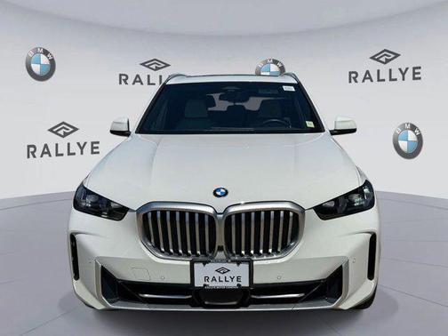 Alpine White 2024 BMW X5 xDrive40i