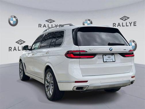2025 BMW X7 xDrive40i