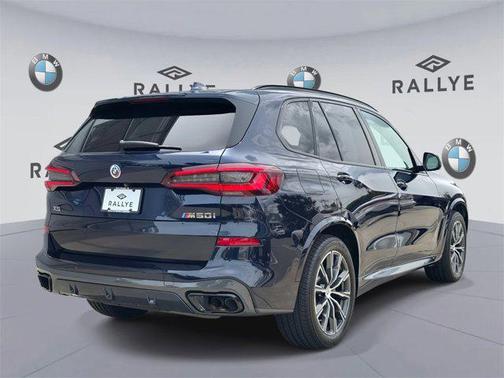 2022 BMW X5 M50i