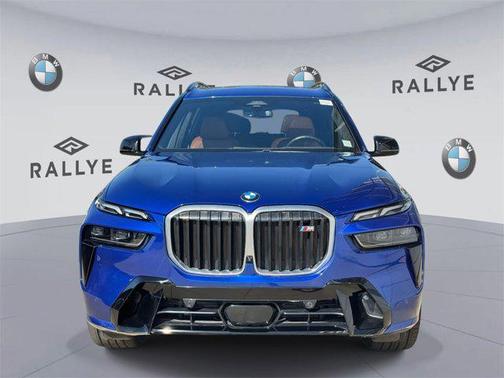 2023 BMW X7 M60i