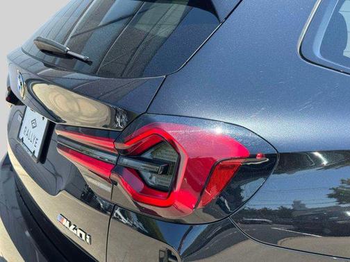 Black Sapphire Metallic 2023 BMW X3 M40i