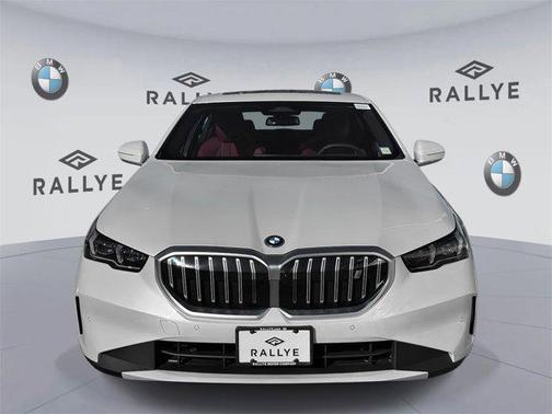 2025 BMW i5 xDrive40