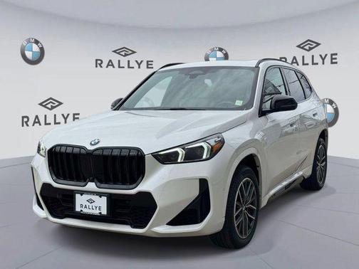 Mineral White Metallic 2023 BMW X1 xDrive28i