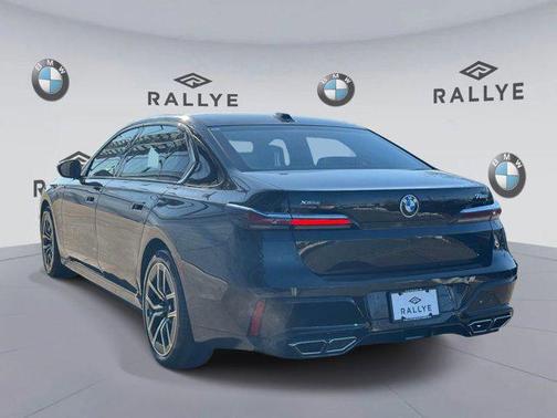 2023 BMW 760 i xDrive