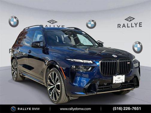 2023 BMW X7 M60i