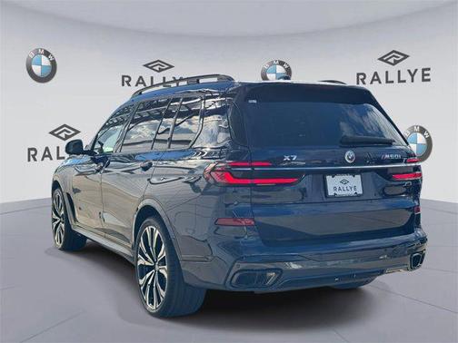 2023 BMW X7 M60i