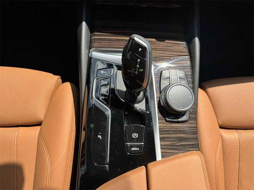 2022 BMW 530 i xDrive