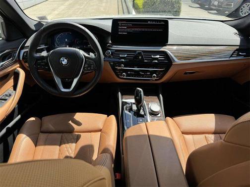 2022 BMW 530 i xDrive