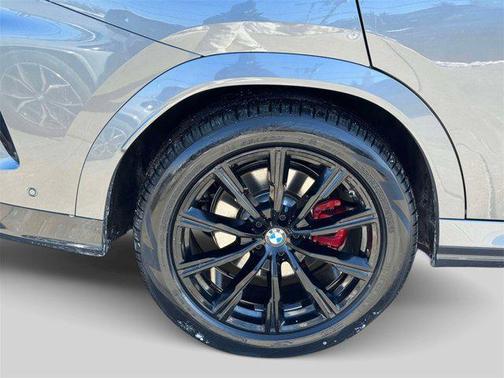 2024 BMW X6 xDrive40i