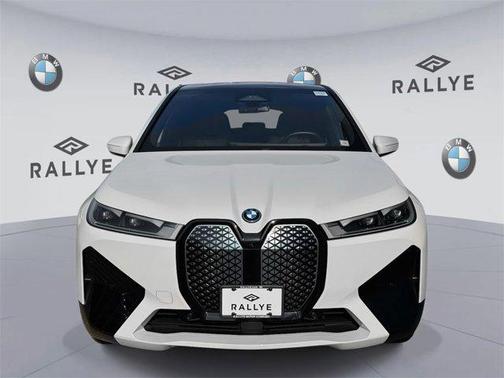 2025 BMW iX xDrive50