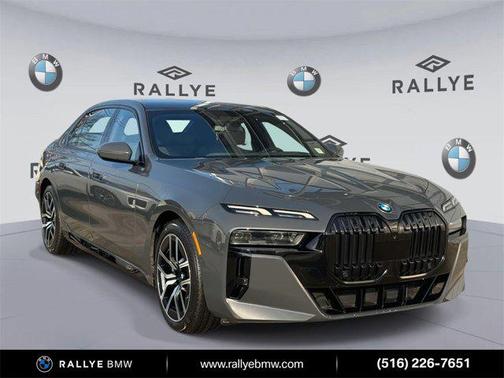 2023 BMW 760 i xDrive