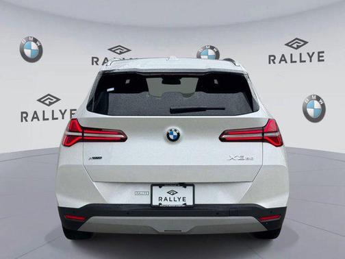 Mineral White Metallic 2026 BMW X3 30 xDrive