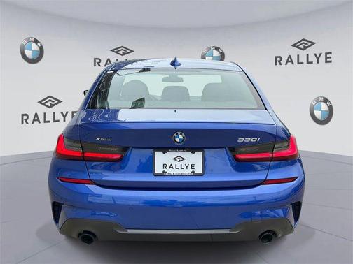 2022 BMW 330 xDrive
