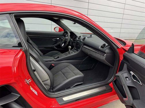 2023 Porsche 718 Cayman GTS 4.0