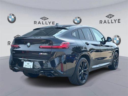 2023 BMW X4 M40i