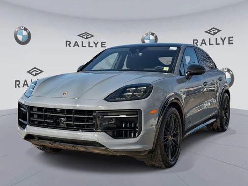 2025 Porsche Cayenne GTS