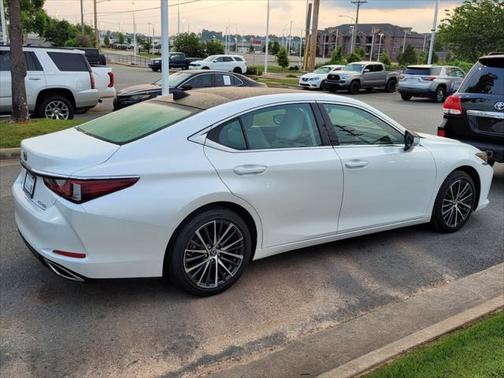 2024 Lexus ES 350 Base