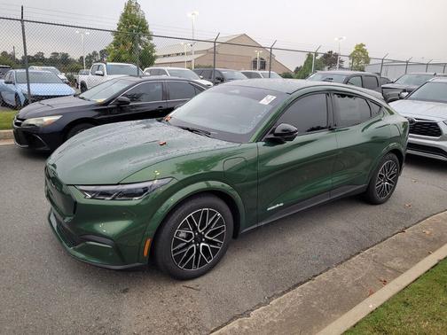 2025 Ford Mustang Mach-E Premium