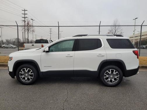 2023 GMC Acadia FWD SLT