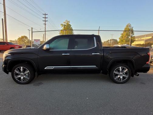 2023 Toyota Tundra Hybrid Capstone