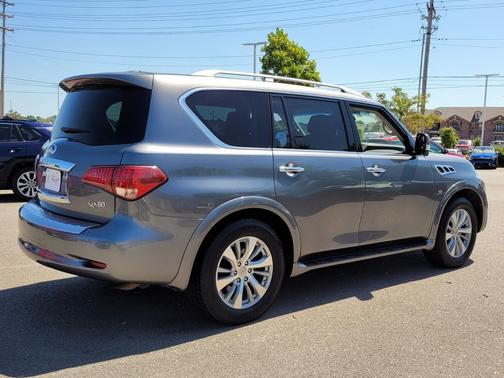 2017 INFINITI QX80 Base