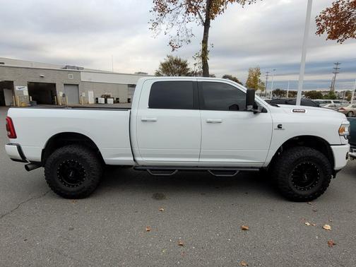 2020 RAM 2500 Big Horn Crew Cab 4X4 6'4' Box