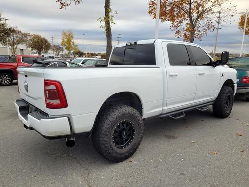2020 RAM 2500 Big Horn Crew Cab 4X4 6'4' Box
