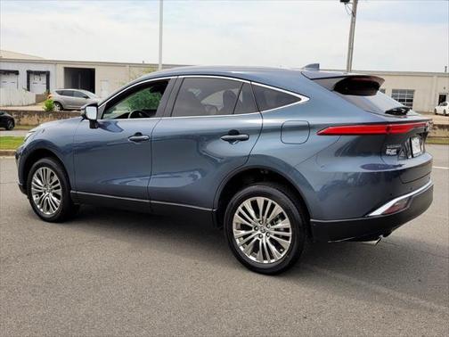 2022 Toyota Venza XLE