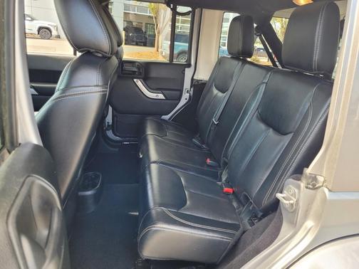 2018 Jeep Wrangler JK Unlimited Sahara