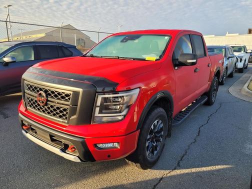 2024 Nissan Titan PRO-4X