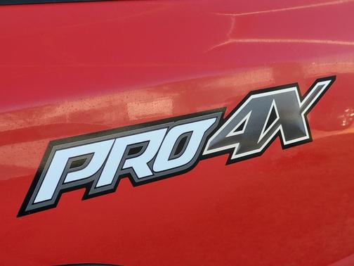 2024 Nissan Titan PRO-4X