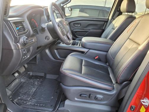 2024 Nissan Titan PRO-4X
