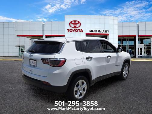 Bright White Clearcoat 2023 Jeep Compass Sport