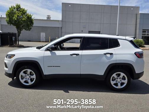 Bright White Clearcoat 2023 Jeep Compass Sport