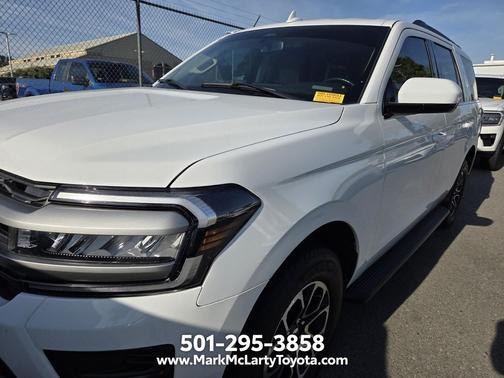 Oxford White 2023 Ford Expedition XLT