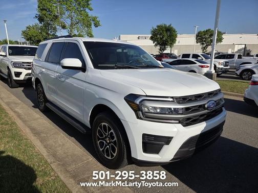 Oxford White 2023 Ford Expedition XLT