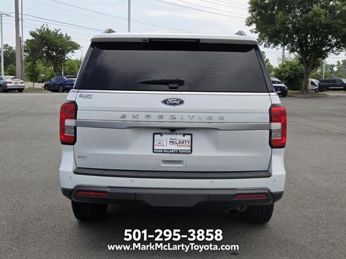 Oxford White 2023 Ford Expedition XLT
