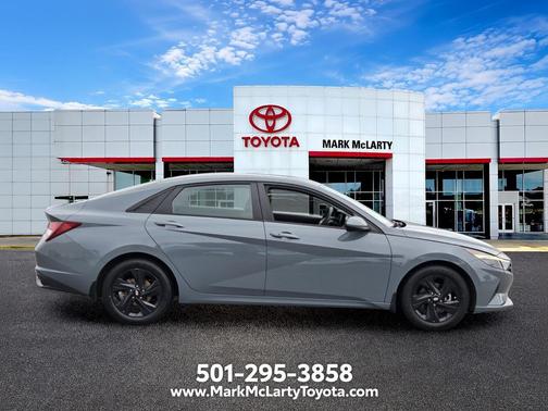 Electric Shadow 2023 Hyundai ELANTRA SEL