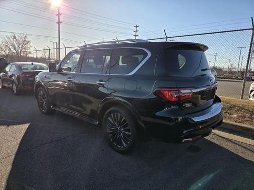 2024 INFINITI QX80 SENSORY AWD