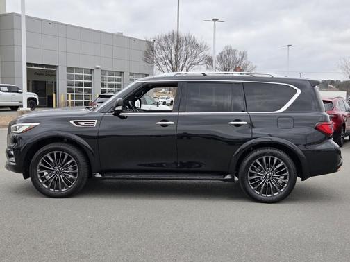 2024 INFINITI QX80 SENSORY AWD