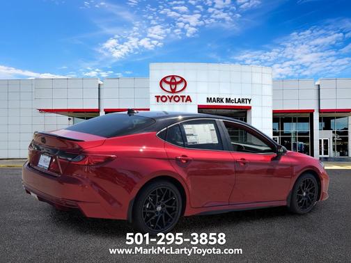 Supersonic Red w/Midnight Black Metallic Roof 2026 Toyota Camry XSE