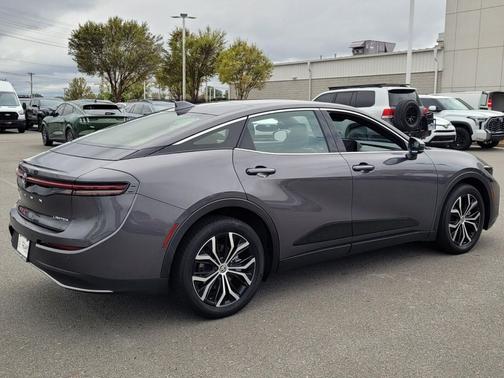 2024 Toyota Crown Limited