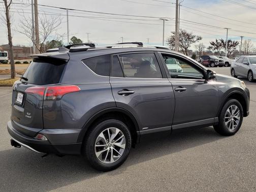 2016 Toyota RAV4 Hybrid XLE