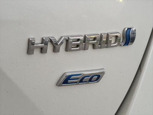 2020 Toyota Prius L