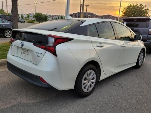 2020 Toyota Prius L