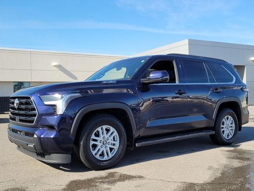 2025 Toyota Sequoia SR5