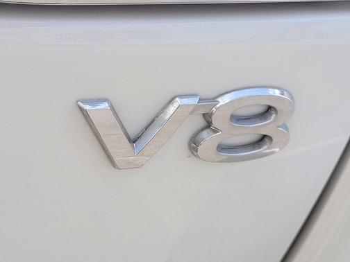 2017 Toyota Land Cruiser Base